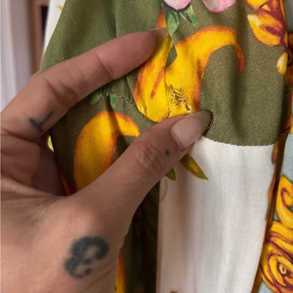 Floral Kimono House Coat with Pink Tie and Beading - Picture 7 of 9